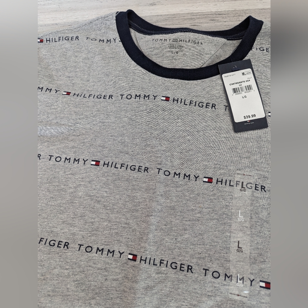 Tommy Hilfiger tee NWT